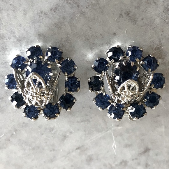 Sapphire Blue Rhinestone Tulips Brooch & Clip-on Earrings Set - Picture 4 of 6